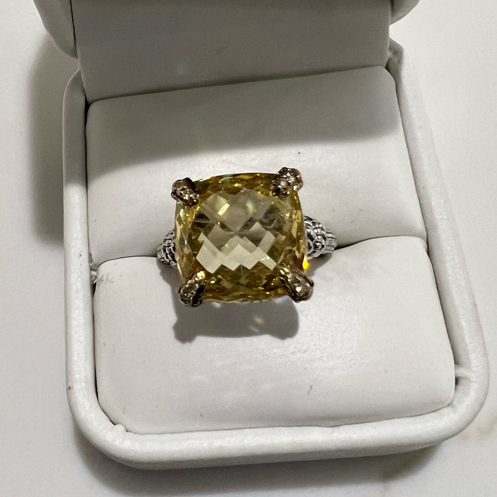 Judith Ripka Canary Cushion Ring.   size 6 NIB